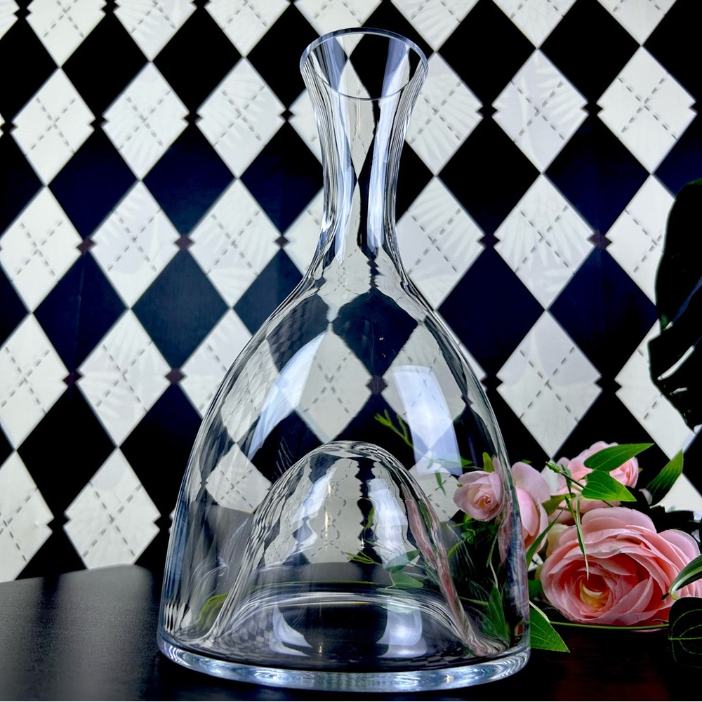 Sculptural Clear Glass Wine Decanter with Internal Punt Aerator Art Glass Carafe